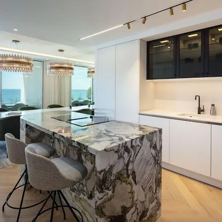 4br Penthouse Puente Romano- What'app - #0049-1551-0648-086 For Bookings! Marbella