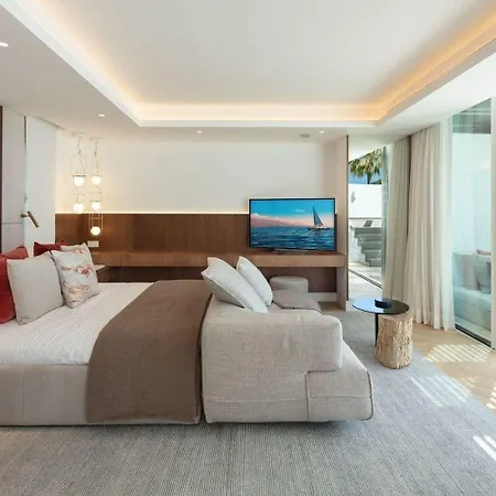 4br Penthouse Puente Romano- What'app - #0049-1551-0648-086 For Bookings! Apartment Marbella
