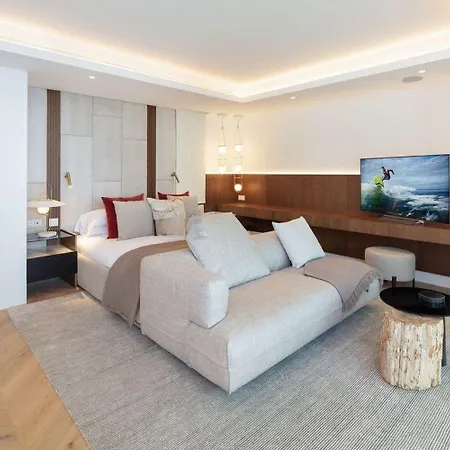 4br Penthouse Puente Romano- What'app - #0049-1551-0648-086 For Bookings! *